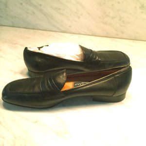 {COLE HAAN} Dayna Loafer Moccasin NWT